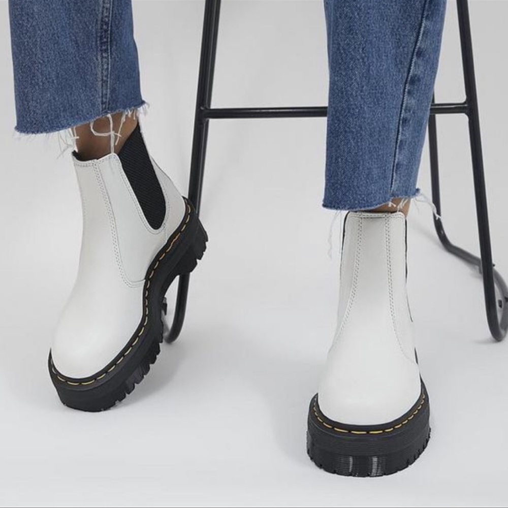 DR. MARTENS 2976 Quad Platform Womens White Chelsea Boots